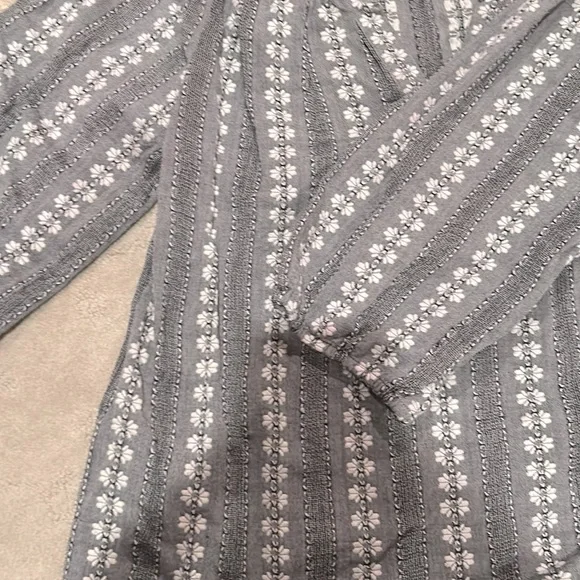 LOFT Patterned Blouse - Picture 2 of 3